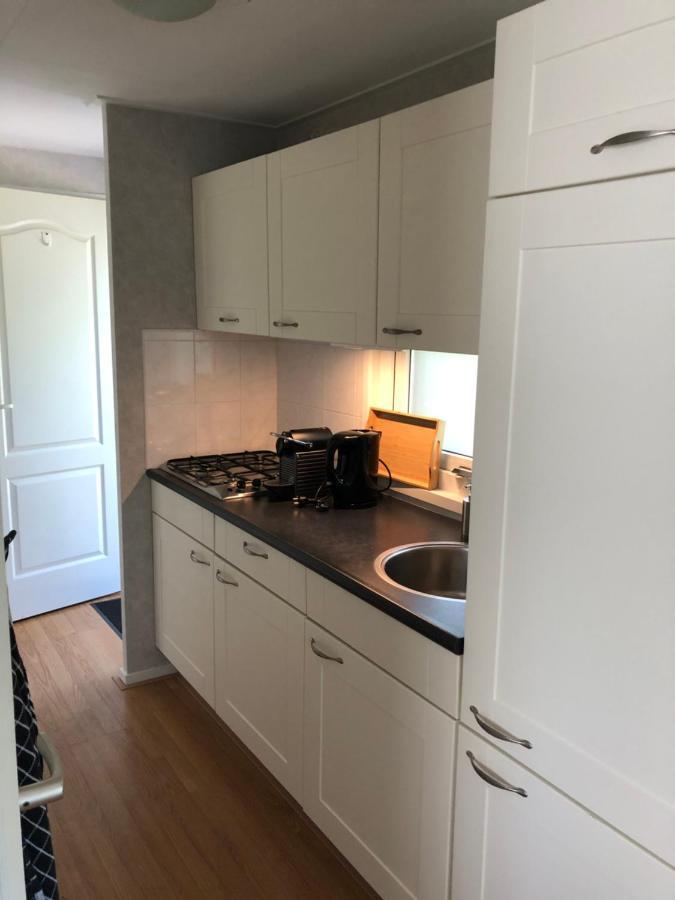 Вилла Vrijstaand Chalet In Bospark Hattemerbroek Экстерьер фото